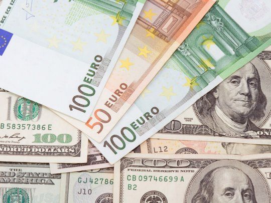 La moneda estadounidense se fortaleció este miércoles a 1,063 dólares por euro, un máximo desde mayo de 2017.