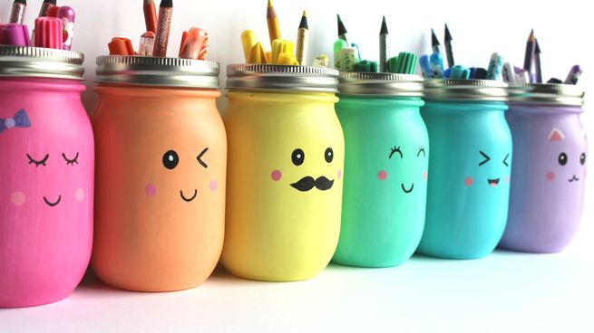 Hay muchas maneras de reutilizar los frascos de vidrios que estas por tirar.