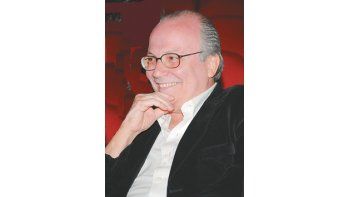 Manuel González Gil: «la obra es una parábola contra el autoritarismo. Todo eso se le escapó a la dictadura. Nosotros salíamos riéndonos porque los censores no se habían dado cuenta».