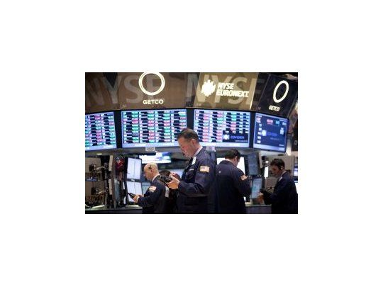 Wall St. cedió ante preocupación por mercado de bonos