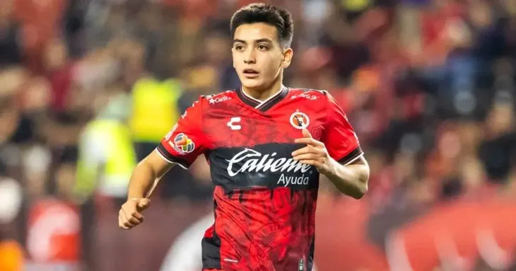 La directiva de Xolos sabe que Gilberto Mora es un potencial crack mundial, por lo que no lo dejará ir por monedas. Según revelaron, comenzarían a escuchar propuestas desde los 20 millones de euros.