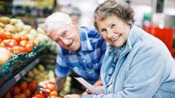Those with a good attitude are 43 percent less likely to die, according to Harvard