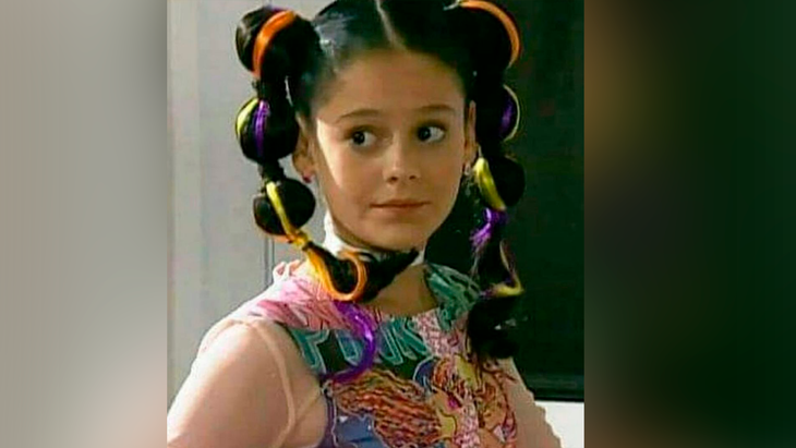 A los 15 años, Lozz protagonizó Al diablo con los guapos, la telenovela que la posicionó como una de las grandes apuestas de Televisa para la siguiente década, antes de su sorpresivo retiro. A los 15 años, Lozz protagonizó Al diablo con los guapos, la telenovela que la posicionó como una de las grandes apuestas de Televisa para la siguiente década, antes de su sorpresivo retiro.