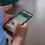 La sobrecarga digital y el agotamiento mental aparecen entre las principales causas detrás de las respuestas tardías. La sobrecarga digital y el agotamiento mental aparecen entre las principales causas detrás de las respuestas tardías.