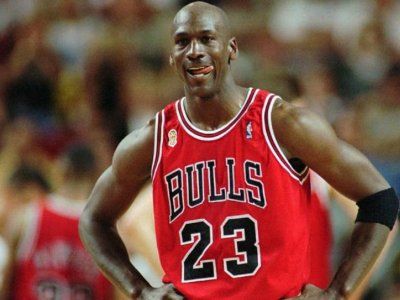 Se vendió una camiseta de Michael Jordan a un precio récord