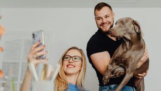 Collares inteligentes y apps ya permiten controlar la salud y actividad de las mascotas. Collares inteligentes y apps ya permiten controlar la salud y actividad de las mascotas.