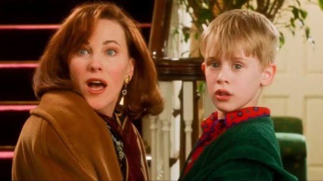 Catherine OHara y Macaulay Culkin.