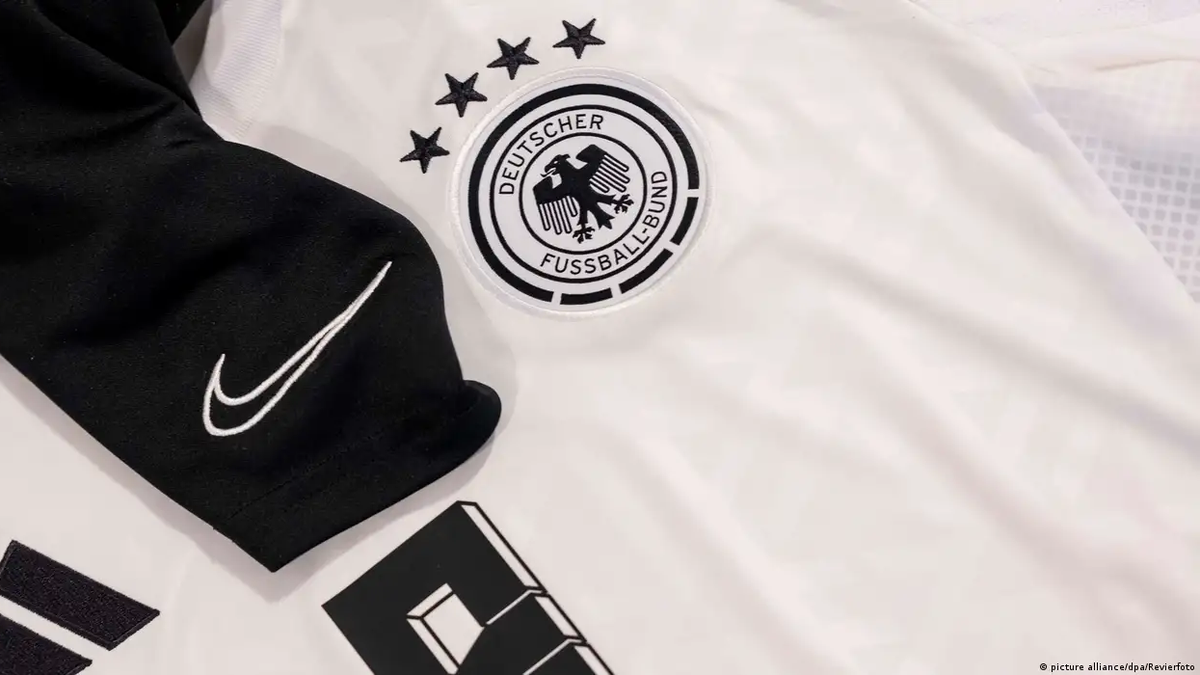 Nike takes away Adidas’ sponsorship of the German National Team