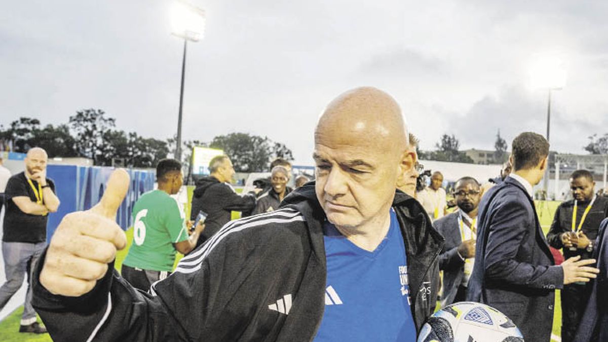 Gianni Infantino’s keys to continue in FIFA: earn more and invest outside Europe