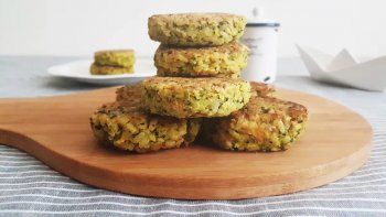 Croquetas de arroz con kale.