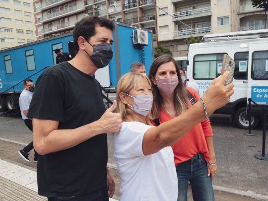 Wado de Pedro y Fernanda Raverta en Mar del Plata.