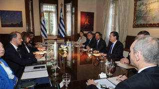 Los gobiernos de ambos países rubricaron un memorando de entendimiento para favorecer el comercio marítimo.