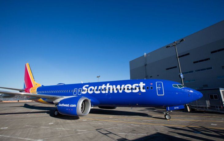 Un avión Boeing 737 Max aterrizó de emergencia en Florida