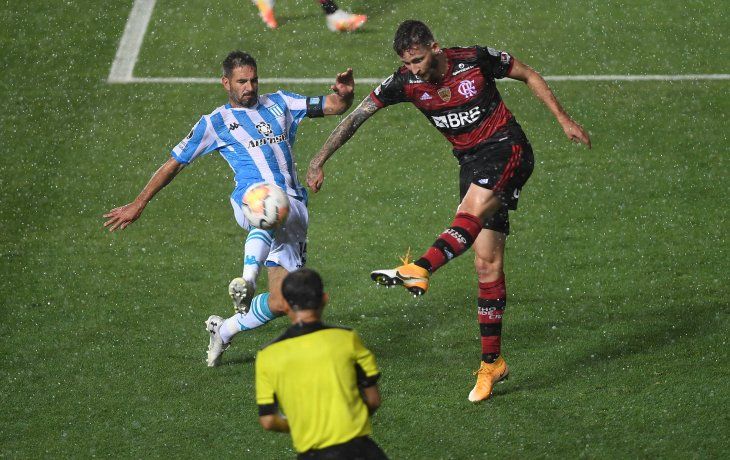 las polemicas le ganaron al futbol y racing empato con flamengo