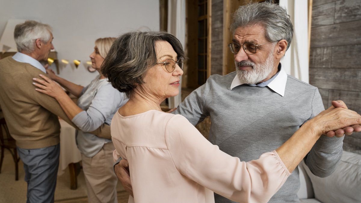 Forget about boring exercises: effective and dynamic training for older adults
