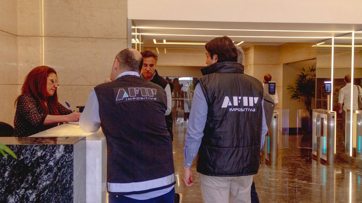 AFIP operation in tobacco, food and beverage intermediaries