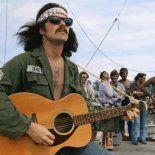 Country Joe es su paso por Woodstock en 1969. Country Joe es su paso por Woodstock en 1969.