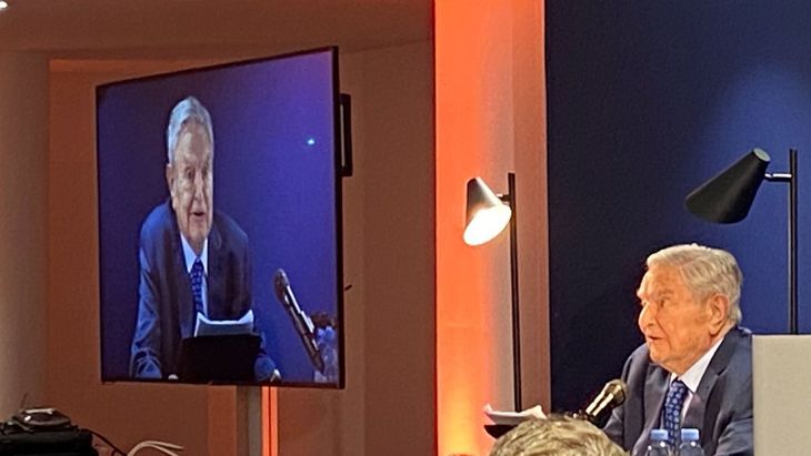 SOROS EN DAVOS.jpg