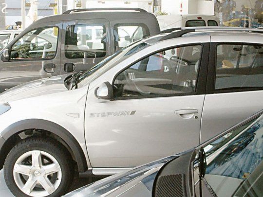 Mercado. Clima de fuerte incertidumbre se registra en el sector automotor, tanto en los 0 km como en el mercado de los usados.