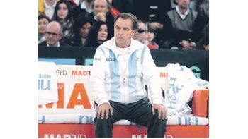Pese a que su idea es seguir, el futuro de «Tito» Vázquez depende de la voluntad de la AAT.