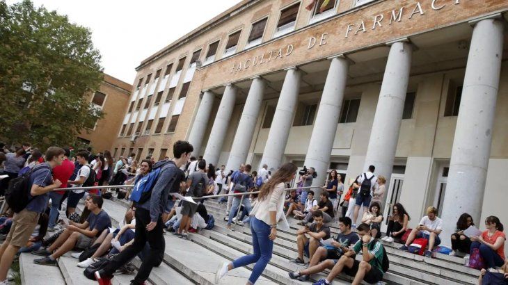 Tras el anuncio del Gobierno, las universidades públicas podrán determinar el cobro de arancel a aquellos estudiantes extranjeros no residentes.