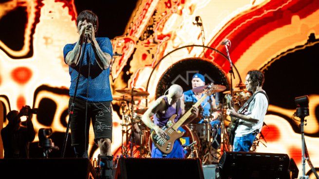 Red Hot Chili Peppers En River Plate: Contundencia Y Virtuosismo En ...