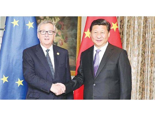 Xi Jingping y Jean Claude Juncker.