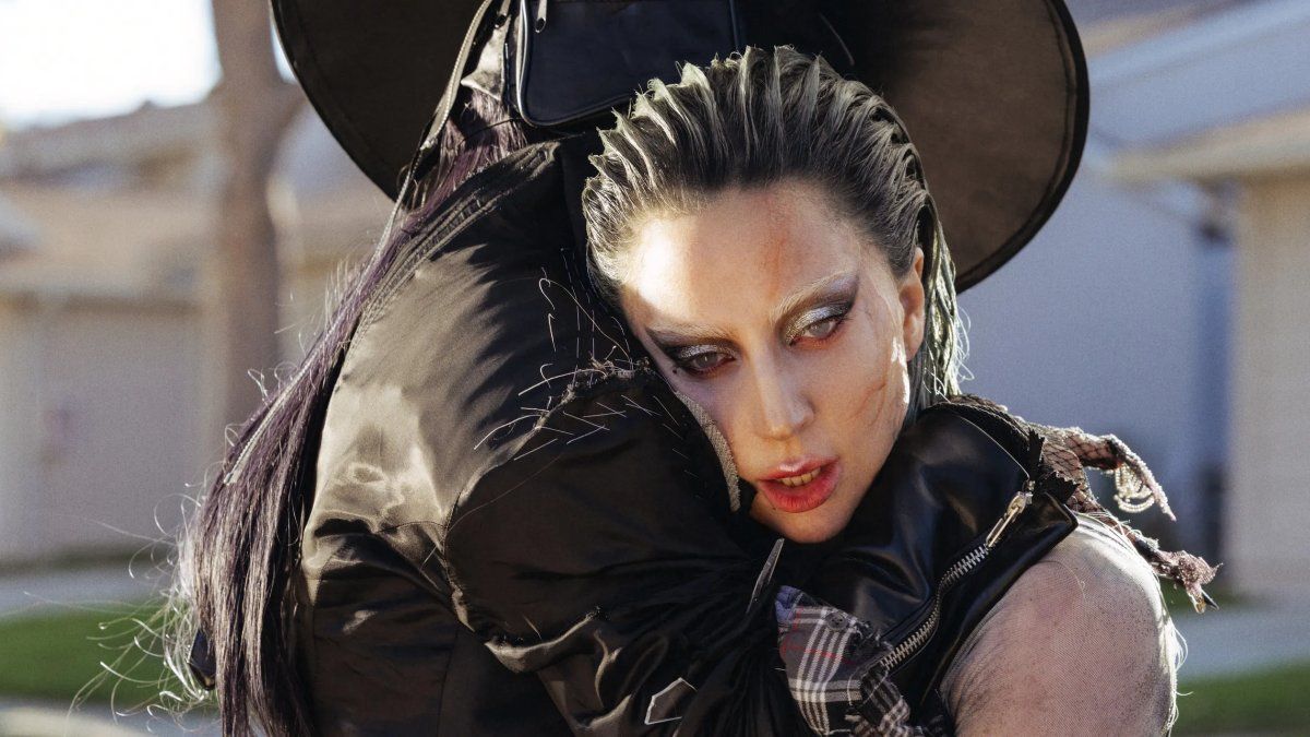 Lady Gaga faces her demons in the video for “Disease”, a preview of her next album