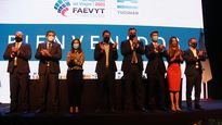 Con más de 1300 asistentes de todos los rincones del país, respetando los protocolos y recomendaciones establecidas por las autoridades sanitarias, cerró el Congreso Anual de FAEVYT en la ciudad de San Miguel de Tucumán.