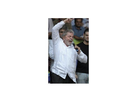 Lula citicó a los medios a meses de las elecciones.