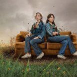 Carla Peterson y Nancy Duplaá en El tiempo de las moscas, que ya es la más vista de Netflix. Carla Peterson y Nancy Duplaá en El tiempo de las moscas, que ya es la más vista de Netflix.