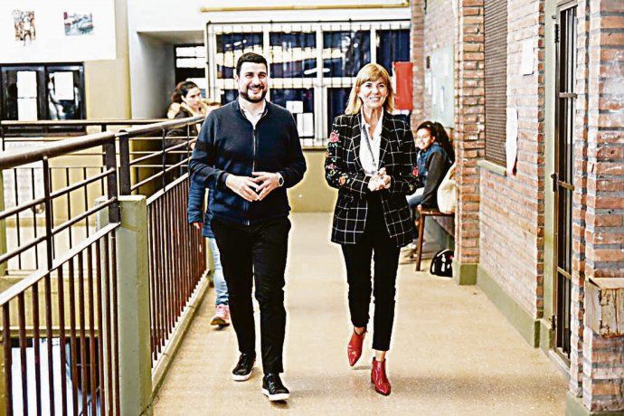 La vicegobernadora electa de Sta. Fe, Rodenas, acompañó a Marcos Cleri.