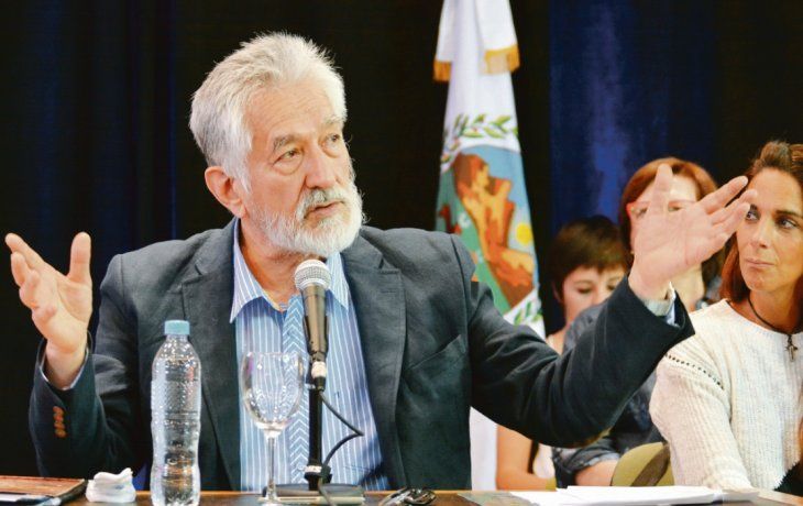 estrategia. Estas obras estaban previstas para el próximo período y las hemos adelantado, dijo el mandatario Alberto Rodríguez Saá respecto del plan de obras públicas por más de $1.000 millones.