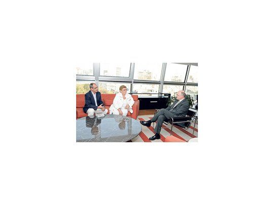 Héctor Timerman recibió ayer en su despacho a los disidentes cubanos Alejandro González Raga y Blanca Reyes, en un giro positivo a favor de la libertad en la isla comunista.