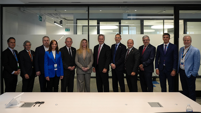 En el cierre de su visita a Canadá, Karina Milei se reunió con CEOs de empresas mineras.&nbsp;