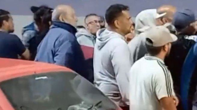 Familiares de Mateo.