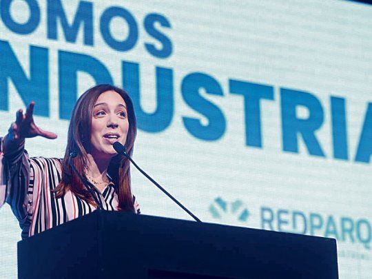 Presencia. A diferencia de Mauricio Macri, la gobernadora recaló ayer en un evento por el Día de la Industria.