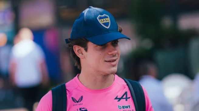Franco Colapinto con su gorra de Boca en Melbourne.