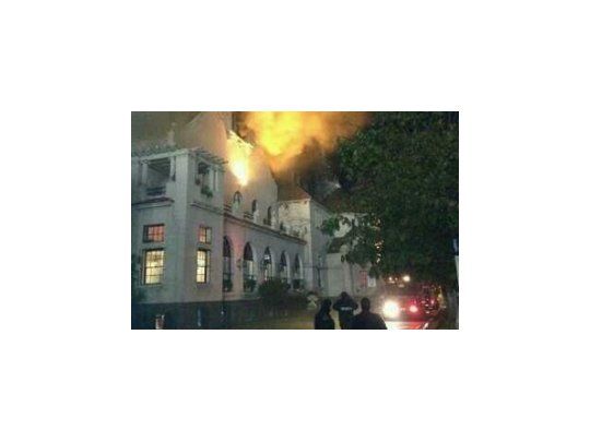 Se incendió parte de sede de GEBA en Palermo