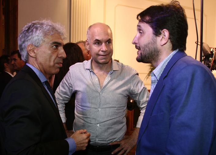 Francisco Marmol junto al Jefe de Gobierno porteño, Horacio Rodríguez Larreta y el periodista Germán Paolosky