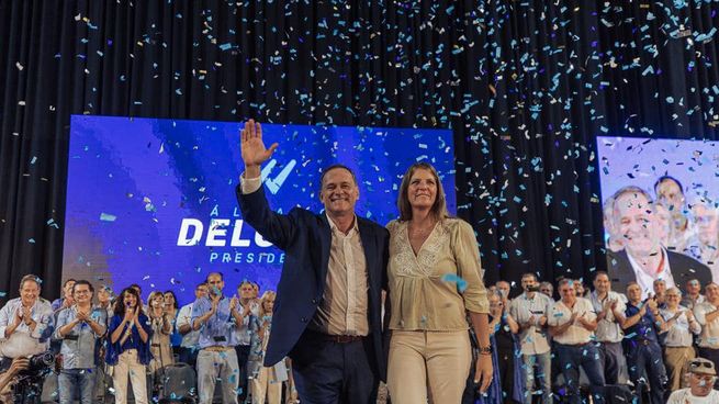 El precandidato nacionalista Álvaro Delgado lanza oficialmente su campaña en Palacio Peñarol.