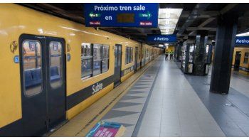 Buscan extender el horario del subte a través de una consulta popular