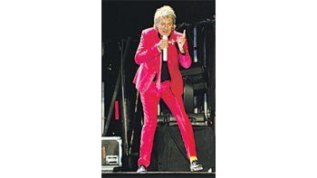 A Rod Stewart le interesa el show y alcanza de sobra su cometido de seducir a  sus seguidores más fieles.