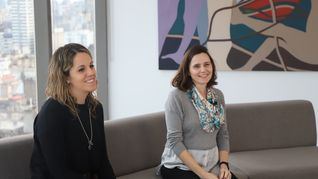 Jesica Descalzo de Bonda y Josefina Schaer de Despegar participaron del segundo panel del evento de Equidad de Ámbito Debate.