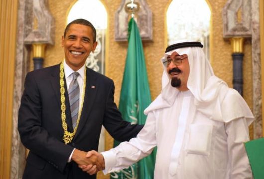 El rey Abdullah de Arabia Saudita ha exhortado en reiteradas ocasiones a atacar a Irán para destruir su programa nuclear y se sabe que aconsejó que Washington corte la cabeza de la serpiente mientras aún hubiera tiempo.