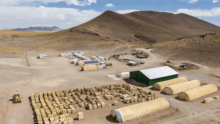 Además del potencial en metales preciosos, el área de Diablillos -de unas 11.000 hectáreas- presenta perspectivas para cobre. Hasta el momento, AbraSilver ya invirtió cerca de 100.000 metros de perforación. Además del potencial en metales preciosos, el área de Diablillos -de unas 11.000 hectáreas- presenta perspectivas para cobre. Hasta el momento, AbraSilver ya invirtió cerca de 100.000 metros de perforación.