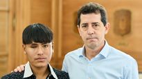 wado de pedro recibio al adolescente que perdio un ojo por la represion en jujuy