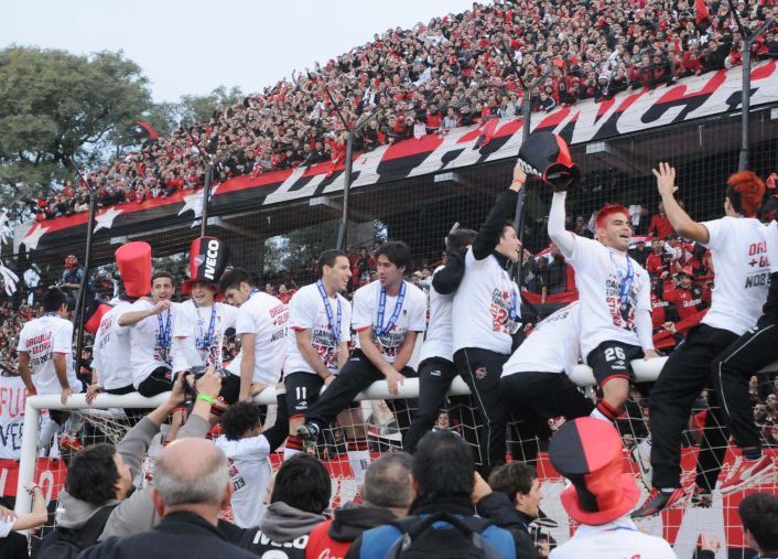 Newells festejó el campeonato ante su gente.