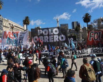 Manifestación de piqueteros en Plaza de Mayo 