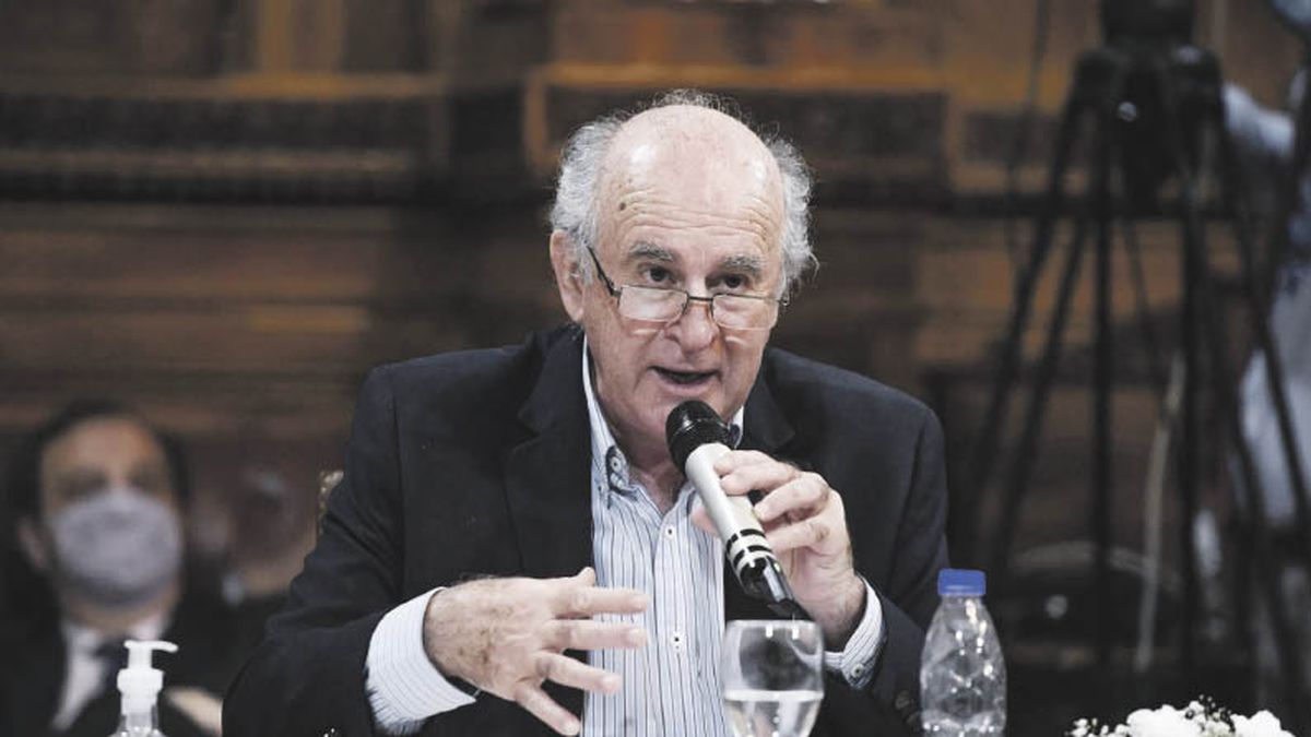 Oscar Parrilli pidió una Justicia "sin injerencias externas" para Cristina Kirchner